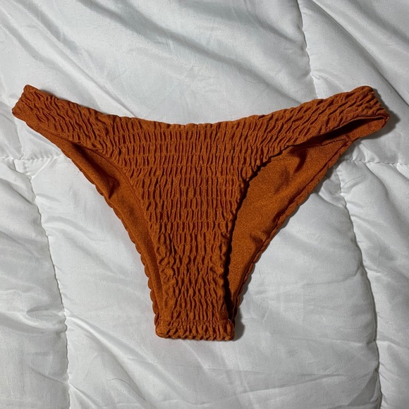 Breezy Swim Bikini Top & Bottom (never worn!) - Picture 2 of 4